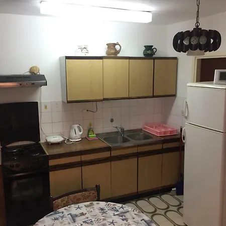 Subota Apartment *